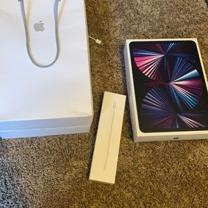 Mint condition iPad pro 11 inch